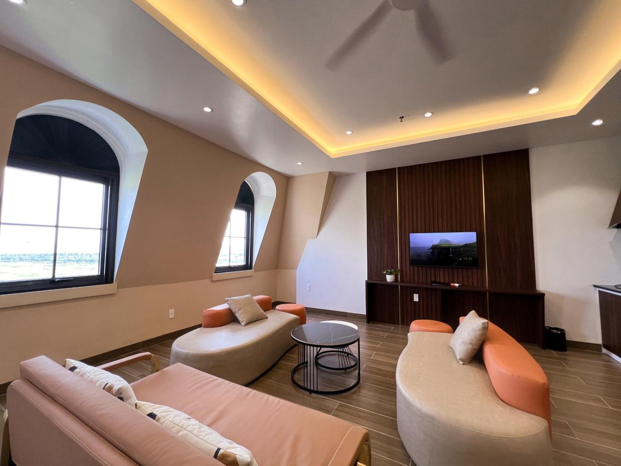 Elysinam Boutique Hotel Ha Long Room photo