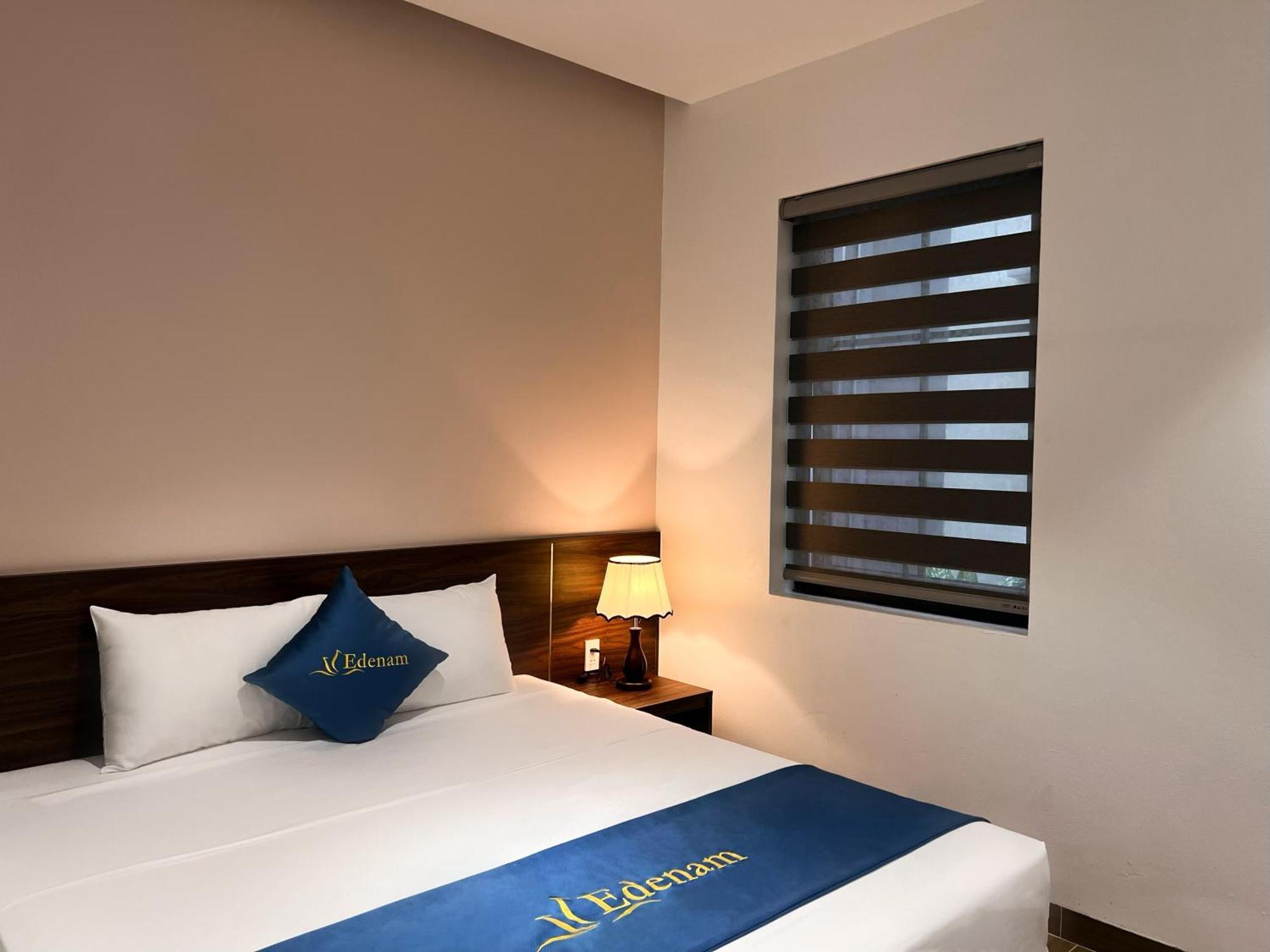 Elysinam Boutique Hotel Ha Long Room photo